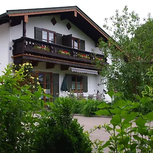 Haus Alpenrebe Apartment
